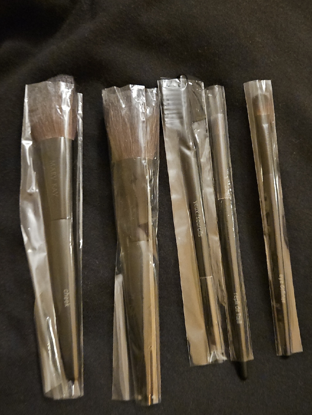 Mary Kay Black Makeup Brush Set (5 Piece)